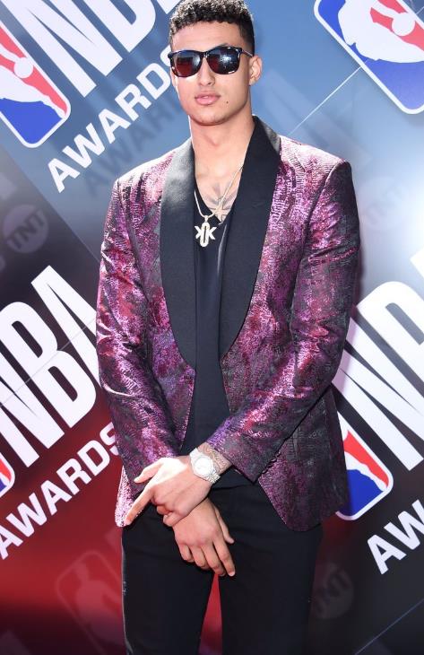 NBA颁奖典礼举行 众球星西装造型闪耀红毯（组图）