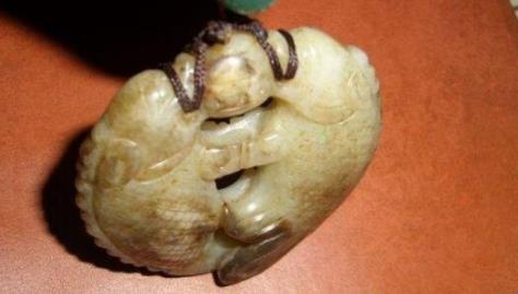 双鱼玉佩恐怖的图片:罗布泊双鱼玉佩到底是什么揭晓 双鱼玉佩恐怖的图片:罗布泊双鱼玉佩到底是什么揭晓