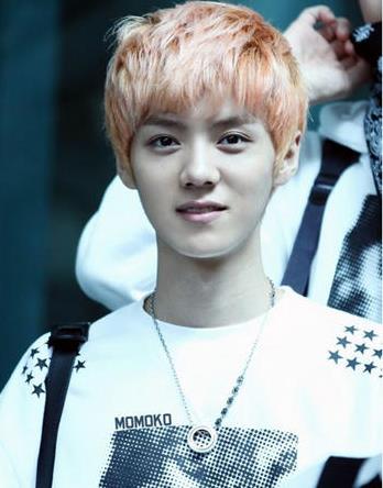 鹿晗图片基本资料：欣赏鹿晗帅气图片