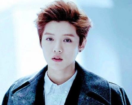鹿晗图片基本资料：欣赏鹿晗帅气图片