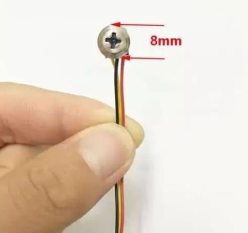 女性注意! 在试衣间或厕所, 看见这东西不要犹豫, 直接报警!