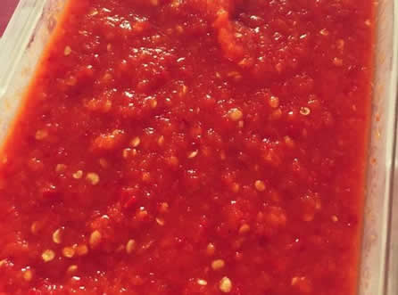 辣椒酱的做法:喜欢吃辣的朋友收藏(图) 辣椒酱的做法:喜欢吃辣的朋友收藏(图)