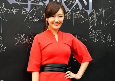 40岁薛佳凝近态曝光 身材臃肿毫无当年风韵（组图）