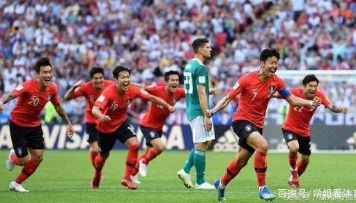 韩国队回国被扔鸡蛋 获数百球迷接机(图) 韩国队回国被扔鸡蛋 获数百球迷接机(图)