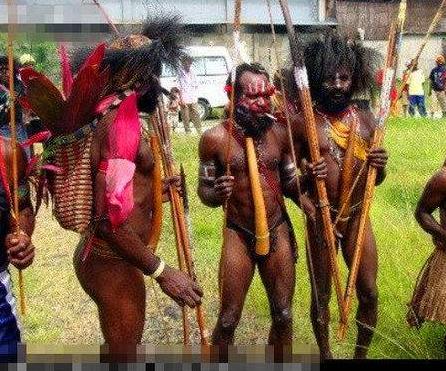 非洲象人族：揭秘神奇和神秘象人族（图）