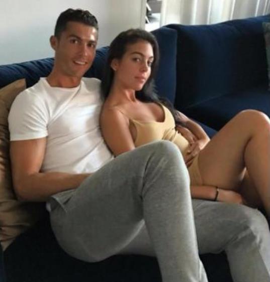 c罗老婆是谁介绍:c罗老婆资料简介,c罗老婆图片 c罗老婆是谁介绍:c罗老婆资料简介,c罗老婆图片