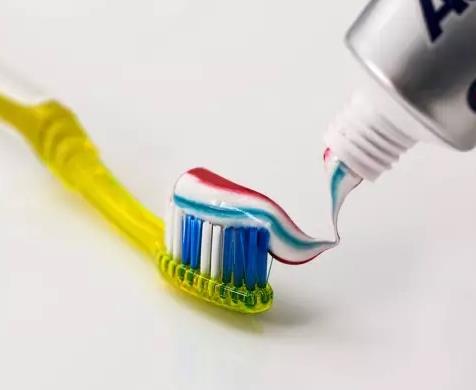 先刷牙还是先吃早餐,99%的人都搞错了(图) 先刷牙还是先吃早餐,99%的人都搞错了(图)