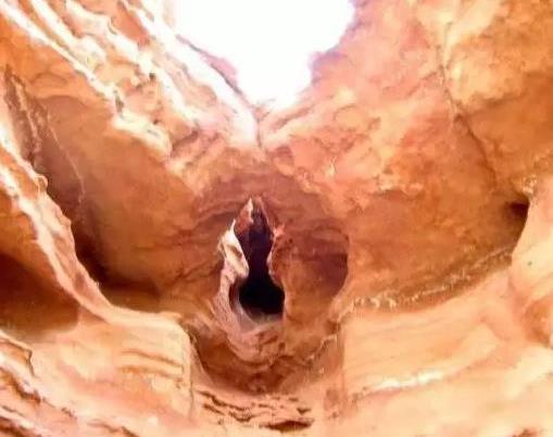 令人羞涩的10大自然奇观:双乳峰金枪峰女阴洞女阴树 令人羞涩的10大自然奇观:双乳峰金枪峰女阴洞女阴树