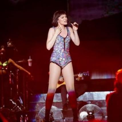 结石姐Jessie J在美国什么地位:Jessie J唱功怎么样 结石姐Jessie J在美国什么地位:Jessie J唱功怎么样