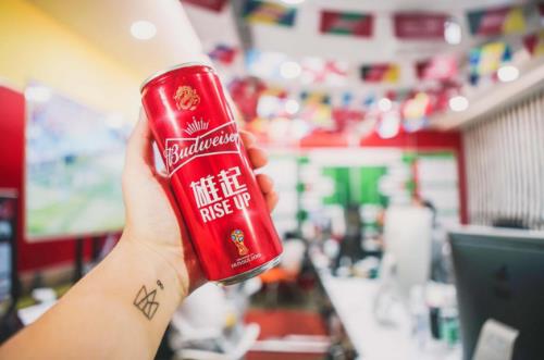 狂卖500万罐世界杯限量罐，百威天猫深度合作带火啤酒经济