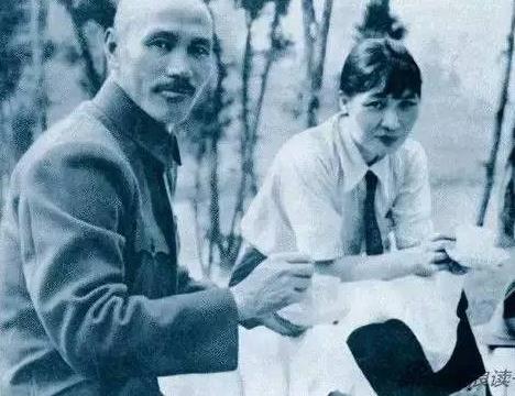 宋美龄四大谜团:为何坚决不与蒋介石合葬(图) 宋美龄四大谜团:为何坚决不与蒋介石合葬(图)