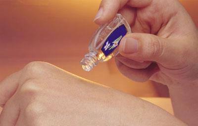 女子把风油精用在身体这处惊呆了（图）