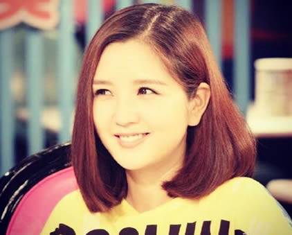 何洁个人资料身高体重及三围曝光(图) 何洁个人资料身高体重及三围曝光(图)