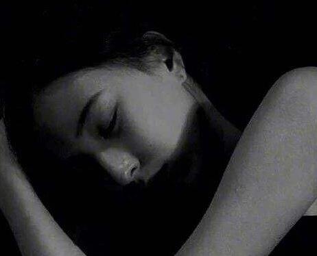 看透人心的悲凉句子：61句伤感句子句句刺心