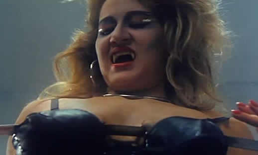 鬼故事短篇超吓人：睡前勿看（图）