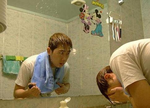 为什么晚上不能照镜子：灵异传说（图）