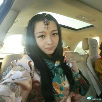 西藏大学校花：西藏大学90后美女校花美照（图）