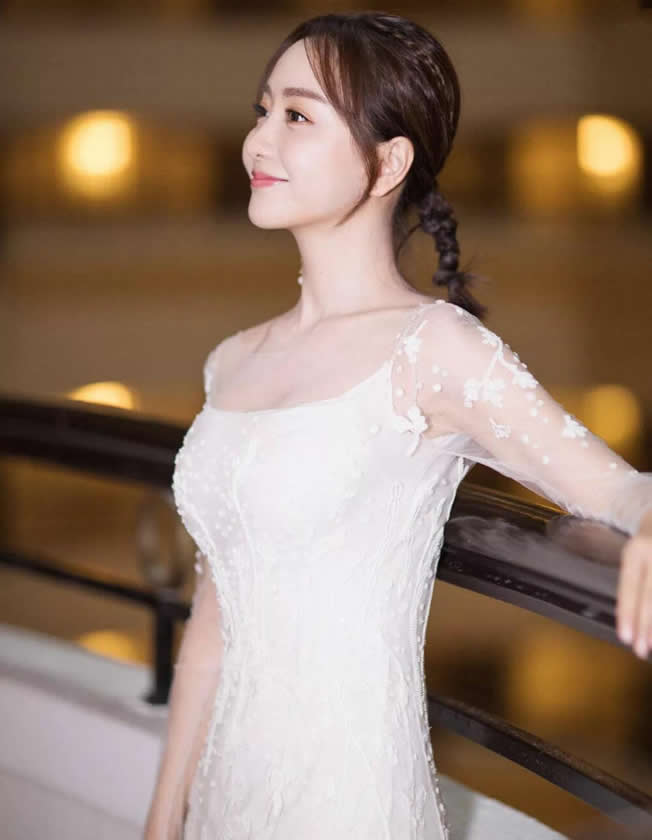 杨蓉胸围多大,杨蓉三围,杨蓉身材比例太有料