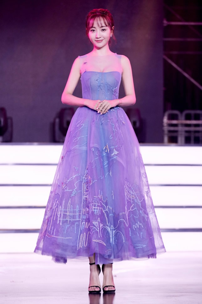 杨蓉胸围多大,杨蓉三围,杨蓉身材比例太有料