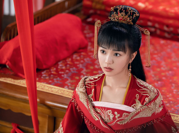 胡意旋哪里人资料身高及最新图片写真介绍