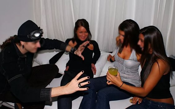 pua男的特征，pua男最明显特点及说明