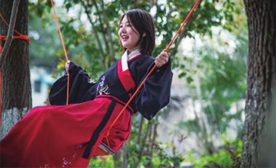 女生说想荡秋千什么意思,荡秋千的梗的4种回复 女生说想荡秋千什么意思,荡秋千的梗的4种回复