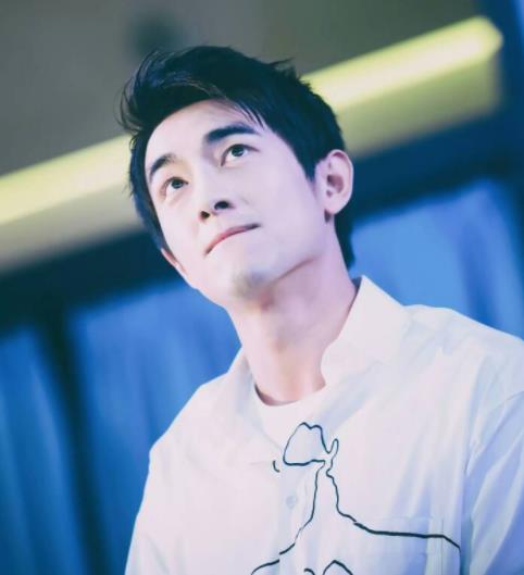 林更新个人简历,林更新女朋友是谁