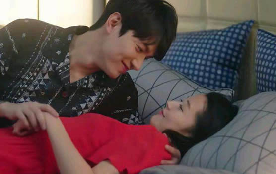 男女对视3秒定律,从眼神判断有没有来电