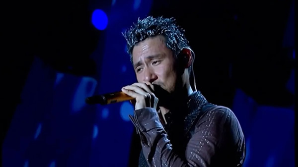 男人感动到哭十首歌曲，男人伤感歌曲40首听了流泪