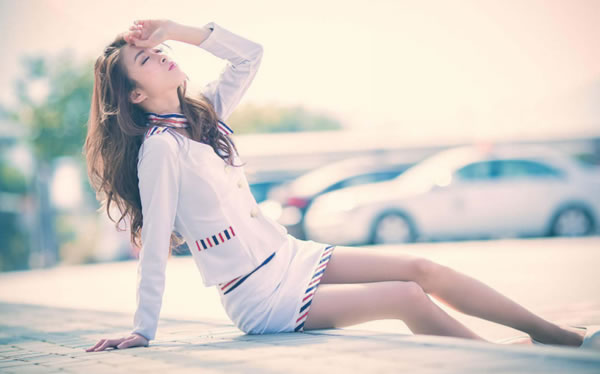 有的女人一看就有气场(很有气场的女人表现)