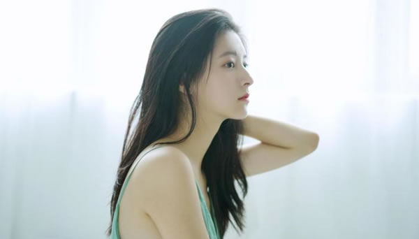 有的女人一看就有气场(很有气场的女人表现)