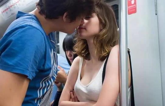 男女情侣之间肢体接触等级(一牵二搂三吻要懂) 男女情侣之间肢体接触等级(一牵二搂三吻要懂)