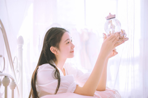 讲故事给女朋友听睡觉(哄女朋友睡觉暖心小故事)