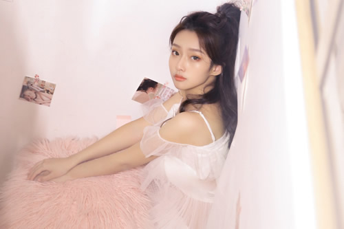 情侣第一次睡在一起是什么感觉(女生评论亮点足)