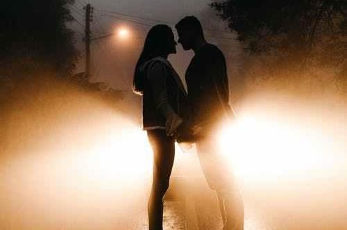 男生身上发烫是动情了吗(男生身上发烫是什么原因) 男生身上发烫是动情了吗(男生身上发烫是什么原因)