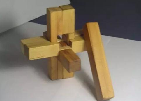 鲁班锁12根拼装步骤图(综合12根拆拼方法)