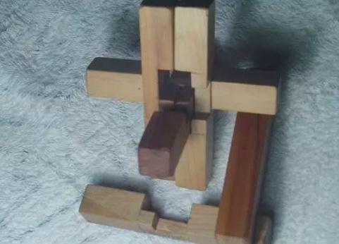 鲁班锁12根拼装步骤图(综合12根拆拼方法)