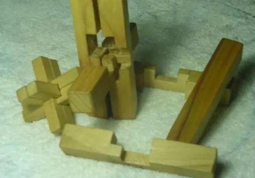 鲁班锁12根拼装步骤图(综合12根拆拼方法)