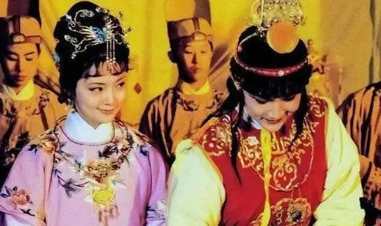 贾宝玉和谁发生过关系 《红楼梦》贾宝玉第一次是和谁 贾宝玉和谁发生过关系 《红楼梦》贾宝玉第一次是和谁