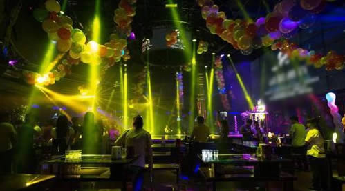 夜场工作的女生都干什么(夜场女性主要工作)