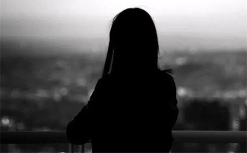 网抑云有哪些抑郁歌曲(10首网易云最火抑郁歌曲)