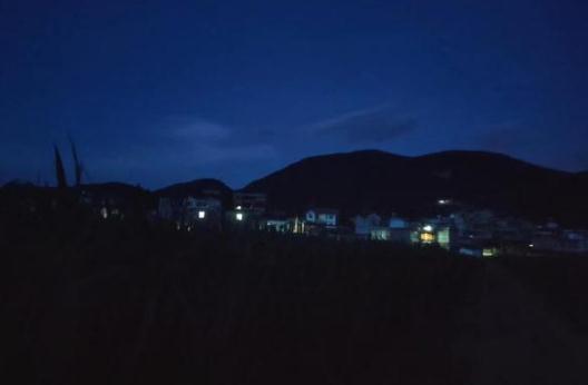 摩托车的一进一出爱 骑摩托车到家后的遭遇