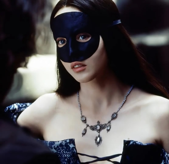 全球公认的十大美女 莫妮卡·贝鲁奇一颦一笑尽显风韵 全球公认的十大美女 莫妮卡·贝鲁奇一颦一笑尽显风韵