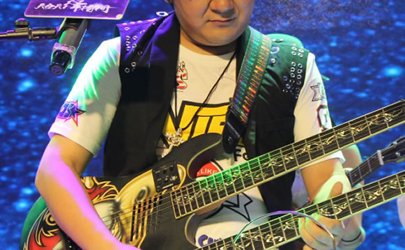 一首歌赚了19亿是谁,鸟叔朴载的《江南Style》 一首歌赚了19亿是谁,鸟叔朴载的《江南Style》