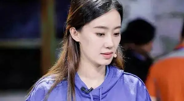 和贾玲一起演小品的女的是谁 和贾玲一起演小品的女的是谁