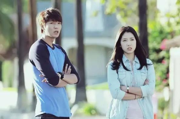 好看韩剧推荐10部(十大必看的爱情韩剧)