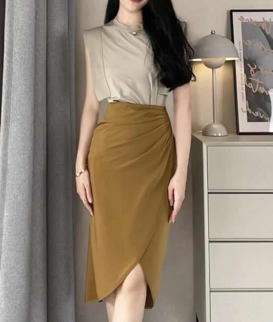 什么颜色半身裙好搭配衣服