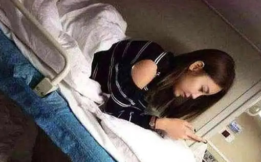 火车长途软卧跟异性一起住 软卧男女是分配的呢 火车长途软卧跟异性一起住 软卧男女是分配的呢