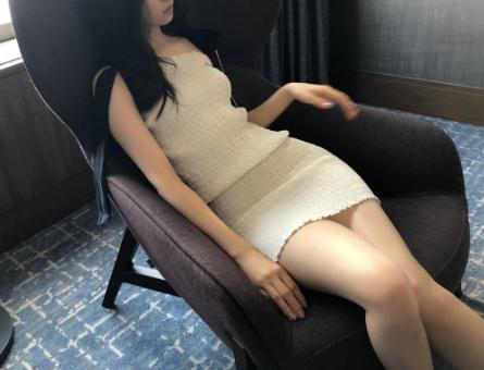 女生偷带男朋友回家晚上这件事不能凑合