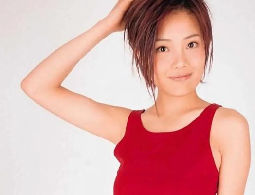 综合推荐粤语歌100首,首首必听经典粤语歌曲 综合推荐粤语歌100首,首首必听经典粤语歌曲